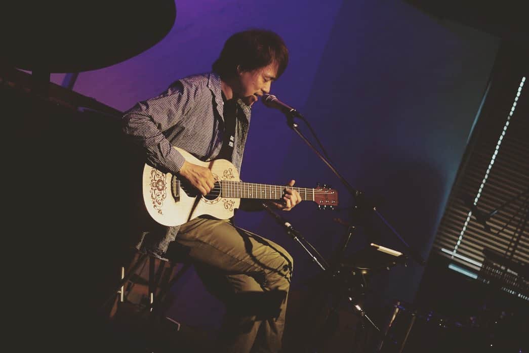 近藤薫のインスタグラム：「20周年イベント前夜祭、終了！ありがとうございました！ #guitar #martin #cordoba #acousticguitar #live」