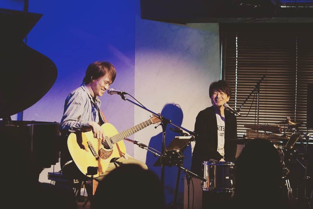 近藤薫さんのインスタグラム写真 - (近藤薫Instagram)「20周年イベント前夜祭、終了！ありがとうございました！ #guitar #martin #cordoba #acousticguitar #live」6月2日 8時37分 - kondo_kaoru
