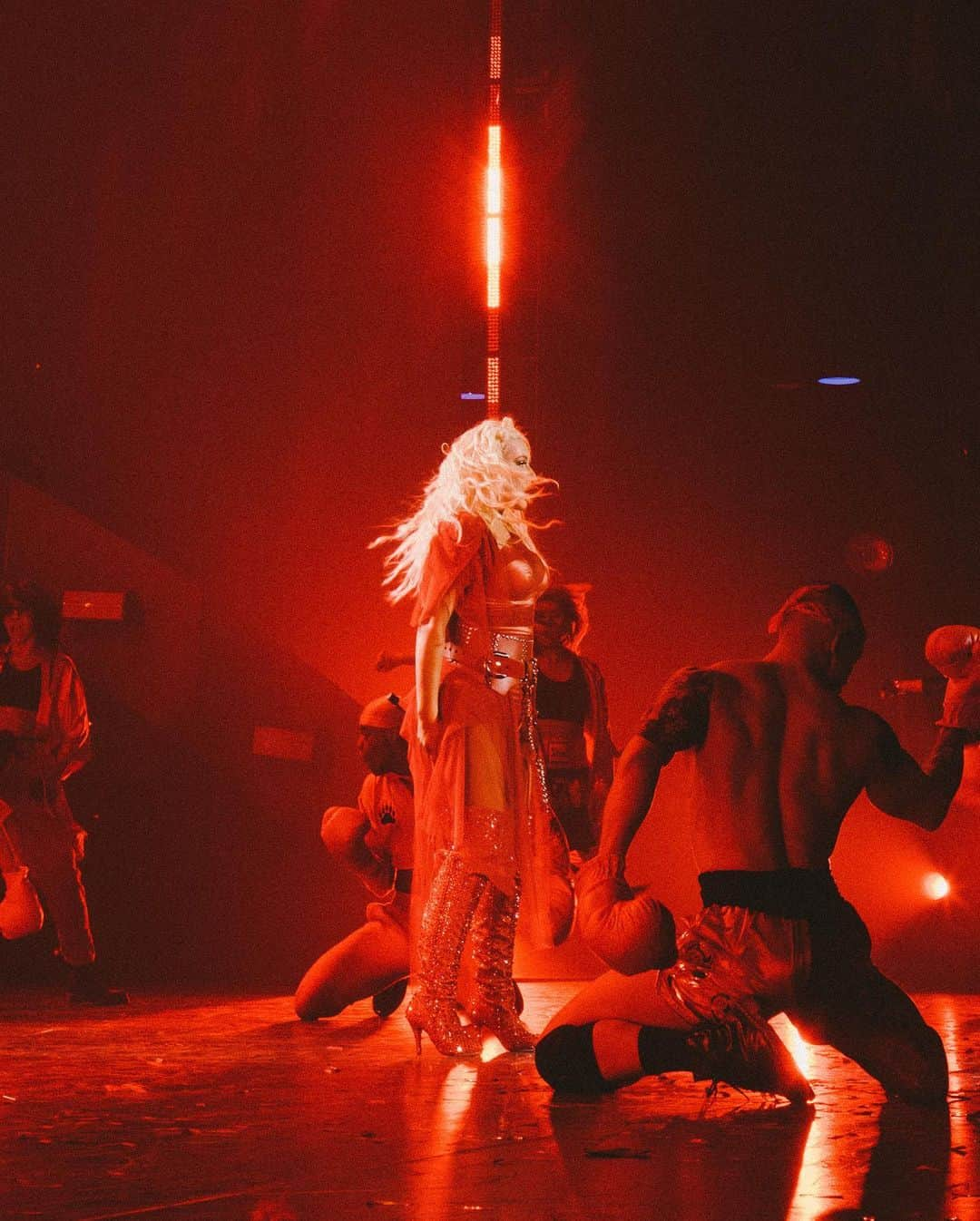 クリスティーナ・アギレラさんのインスタグラム写真 - (クリスティーナ・アギレラInstagram)「#theXperience 💥☄️」6月2日 8時42分 - xtina