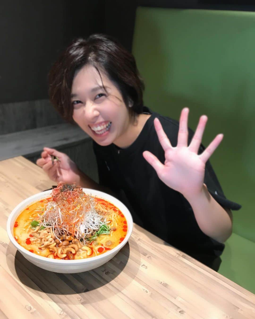 株式会社175のグルメインスタ