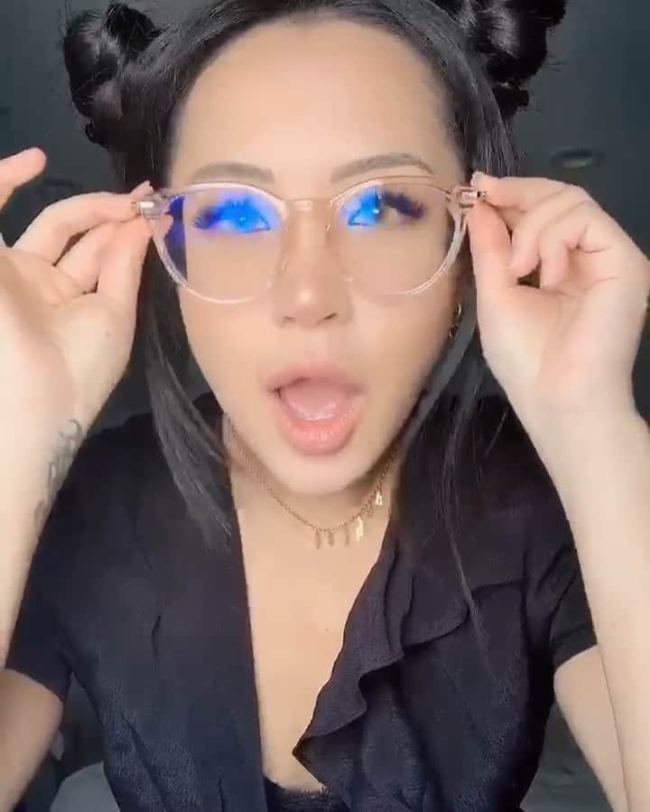 JINSのインスタグラム