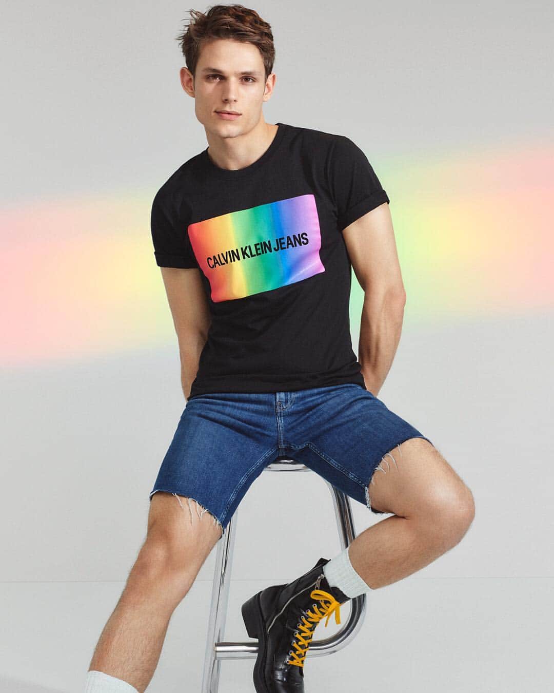 Calvin Kleinさんのインスタグラム写真 - (Calvin KleinInstagram)「Wear it with #Pride: our classic #CALVINKLEIN #logo tee gets a 🌈reboot in our 2019 Pride Capsule collection. ⠀⠀⠀⠀⠀⠀⠀⠀ In support of LGBTQ+ equality, #CALVINKLEIN has made a donation to @humanrightscampaign™. ⠀⠀⠀⠀⠀⠀⠀⠀ NOTHING BUT PRIDE IN #MYCALVINS」6月2日 0時24分 - calvinklein