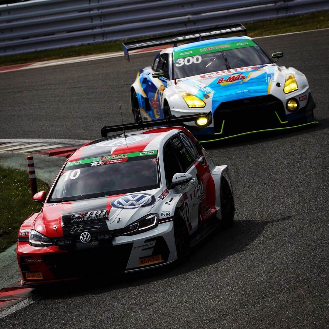 脇阪寿一さんのインスタグラム写真 - (脇阪寿一Instagram)「「三橋仁明写真館」  #supertaikyu #fuji24h  前半の写真が届きました。  只今レース開始10時間です。  #三橋仁明 #カメラマン #adenau」6月2日 0時50分 - juichiwakisaka