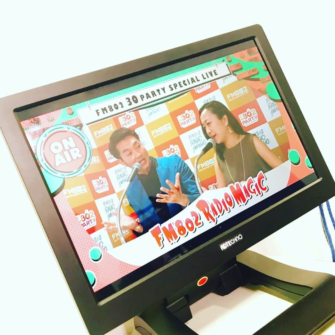 大抜卓人さんのインスタグラム写真 - (大抜卓人Instagram)「FM802 開局30周年😆 朝からオールDJsが出演の特番😵 大阪城ホールでは RADIO MAGICを開催😃  MEET THE MUSIC ON THE RADIO 音楽との出会いはラジオから😆  今日は出会った音楽を振り返り ライブで曲の包容力を知る 濃厚な1日に😌  幅広いジャンルを 自分たちのテイストを交えながら 誠実にホストバンドとして演奏してくれた フジファブリックに感謝😆  東京スカパラダイスオーケストラの 豪快で軽快なパーティーで幕開け🎉 ルーツのアコースティックギターセットで 圧巻のライブは #阿部真央 😆 エモーショナルなダンスフロアに誘った #フレデリック 🤘 初めてのスリーピースライブは ハーモニーの美しさが光った #HY 😊 初のコラボとは思えない グルーヴで魅了 #JQ from Nulbarich🤘 ミニアコタッチは歌の上手さが 光まくりの光村&対馬the wall😌 1人 #KANA-BOON も リスナーと相思相愛 谷口鮪😌 3人のキュートなステージに OH！の大合唱も印象的な #SHISHAMO 😍 ガツンと背中を押されて 一生ついていきたい #エレファントカシマシ 😆 リスナーに強烈な爪痕をのこした #クリープハイプ 😃  全てのアーティストによる マジックの数々😌 忘れられない夜に😆  ありがとうございました😊 明日もよろしくお願いします🤘  #fm802  #レディオマジック」6月2日 1時50分 - takutoonuki