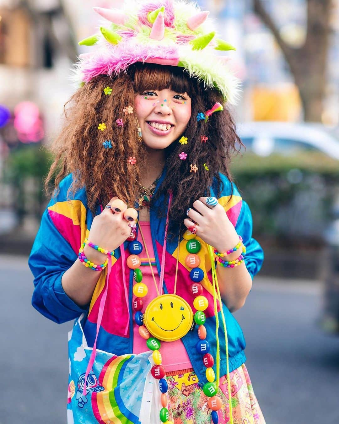 Harajuku Japanさんのインスタグラム写真 - (Harajuku JapanInstagram)「Ugko (@llugkoll) and Hassy (@oops.8241) wearing colorful fun Japanese hadeko street styles in Harajuku with lots of accessories, an M&Ms Necklace, Lego Backpack, Panama Boy resale, Angel Blue, Buffalo, and Tokyo Bopper.」6月2日 1時57分 - tokyofashion