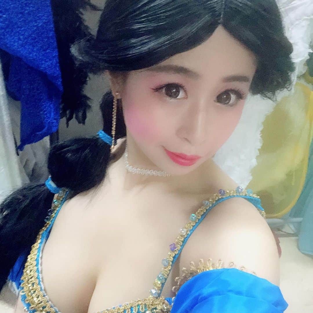 のインスタグラム：「6/1〜6/10まで川崎ロック座に出演中！3周年です！8日の２回目のフィナーレ終わりにイベント開催！みんなきてね！ #川崎ロック座 #ストリップ劇場」