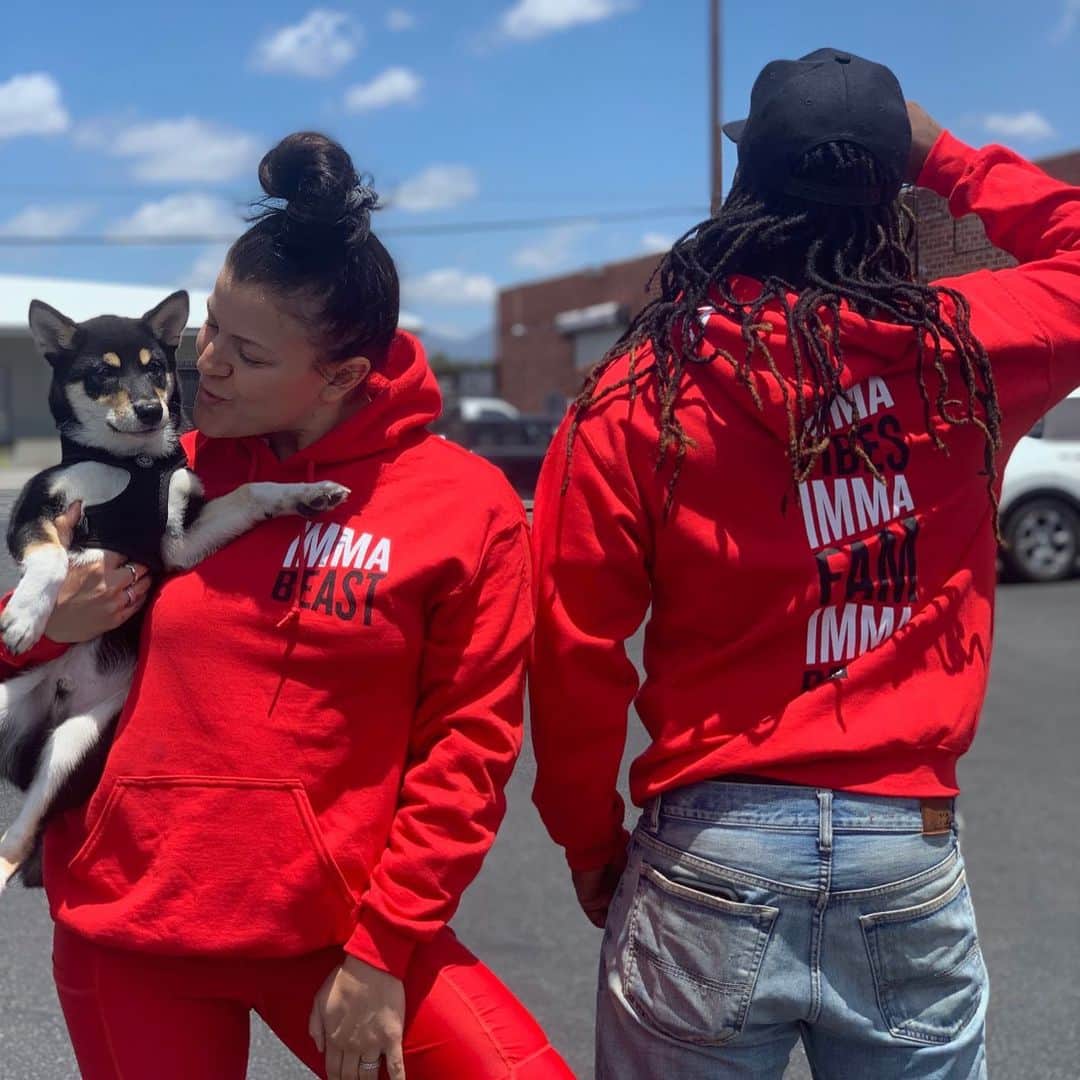 WilldaBeastさんのインスタグラム写真 - (WilldaBeastInstagram)「Happy SATURDAY ENJOY YOUR DAY 👸🏻👨🏿‍🎨@imma.apparel new items online now!!! THIS isn’t our DOG , these Jean shorts are from highschool #06 ,🔥🔥🔥🔥 AND these items are available @immaspace on Monday at CLASS !!! —— @thee.mac.chavez @willdabeast__ @janelleginestra @brianfriedman ‼️‼️‼️‼️ #  P.s. 🏆🏆🏆 We have a NEW LINE COMING OUT at #FYWbabex19 @buildabeast.experience」6月2日 2時33分 - willdabeast__