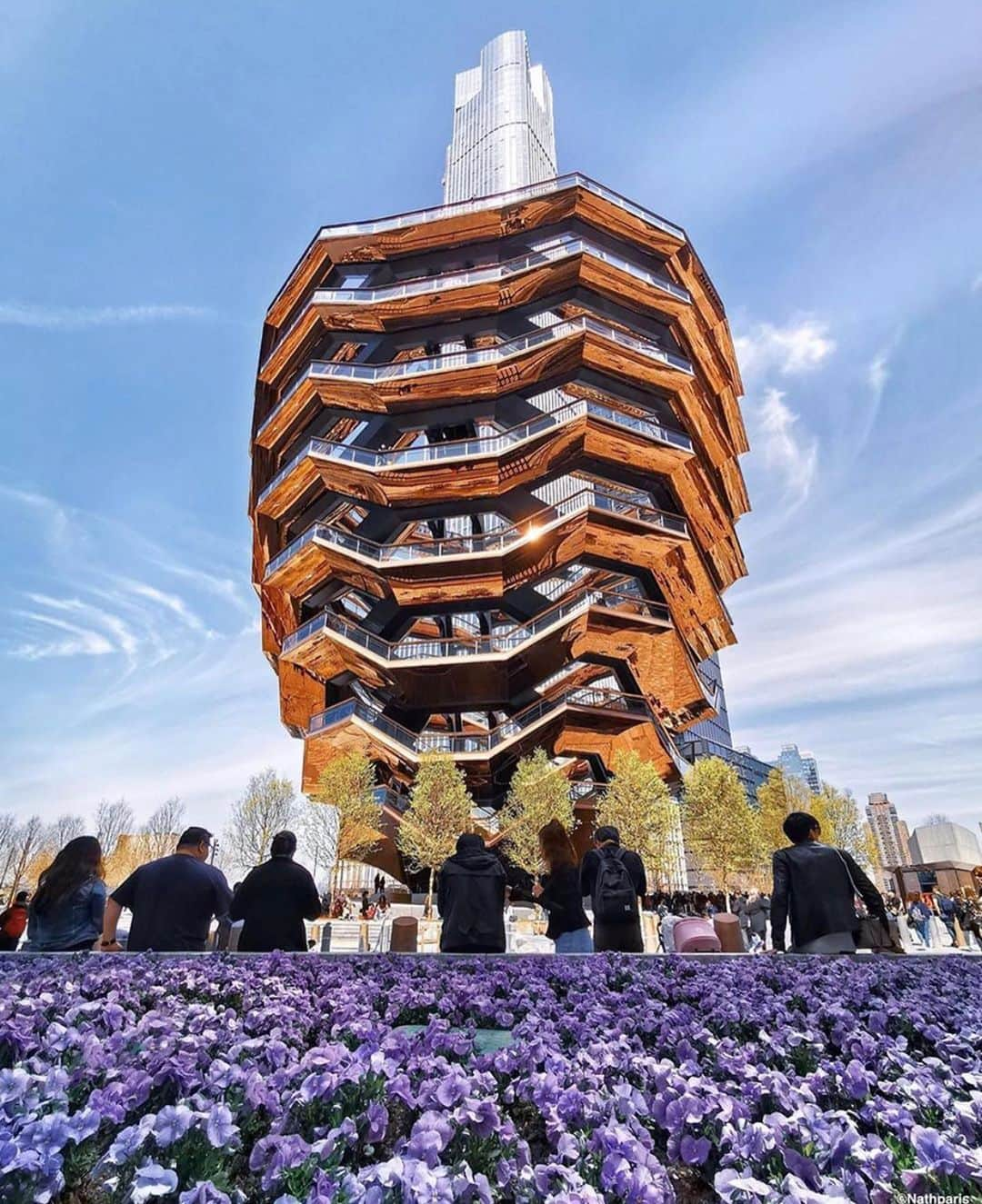 ボンド・ナンバーナインさんのインスタグラム写真 - (ボンド・ナンバーナインInstagram)「The Vessel at Hudson Yards captured by @nathparis via @nycgo  #bondno9 #bondno9ny #newyork #newyorkcity #nyc #thevessel #hudsonyards #spring #fragrance #perfume #love」6月2日 2時41分 - bondno9ny