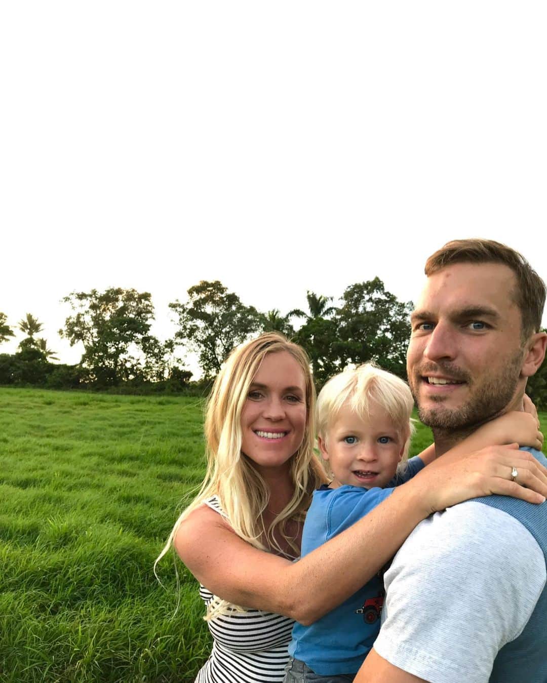 Bethany Hamiltonさんのインスタグラム写真 - (Bethany HamiltonInstagram)「Celebrating our sweet Tobias today as he turns 4 years old!!! He is an absolute joy, and he has definitely brought light and pure love into our lives like I never could have imagined!!! Thanks be to God!!! Today is also when motherhood got sooo real in the most incredible way, birthing this amazing kid!!! Cheers to life with this beautiful boy!!! 🥳🤗👼🏽」6月2日 3時07分 - bethanyhamilton