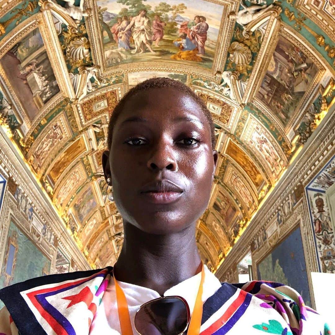 Vogueさんのインスタグラム写真 - (VogueInstagram)「Through an immersive trip of the city and its heritage, the @Gucci Resort 2020 Musei Capitolini celebration allowed for a deeper understanding of designer Alessandro Michele’s poetic collection. There to capture every important development from first look to a star-studded after-party in an exclusive Vogue diary, @JodieSmith—soon to be seen onscreen in Cinemax’s crime drama Jett and the Lena Waithe–written thriller Queen and Slim—takes us behind the scenes of her time in Rome. Tap the link in our bio to see how she brought a little runway glam to the city’s tourist attractions.」6月2日 3時15分 - voguemagazine