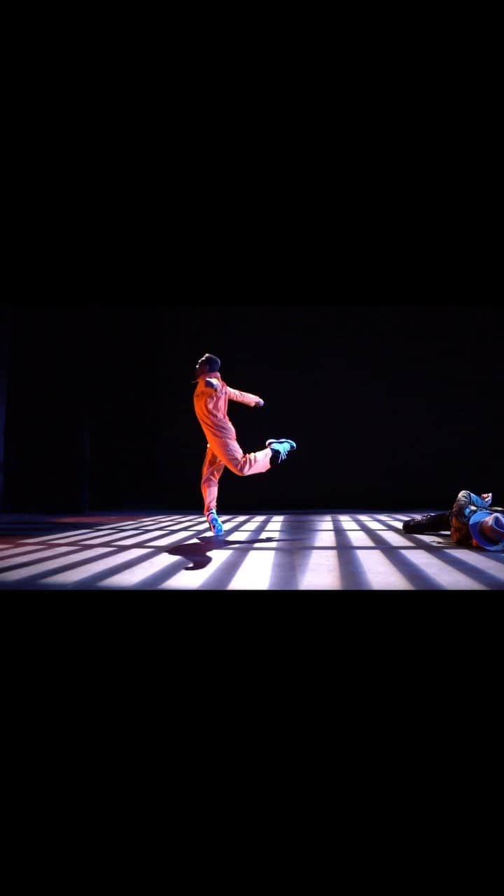 Lil Buckのインスタグラム：「Movement Art Is presents: LOVE HEALS ALL WOUNDS Tour Starts November」