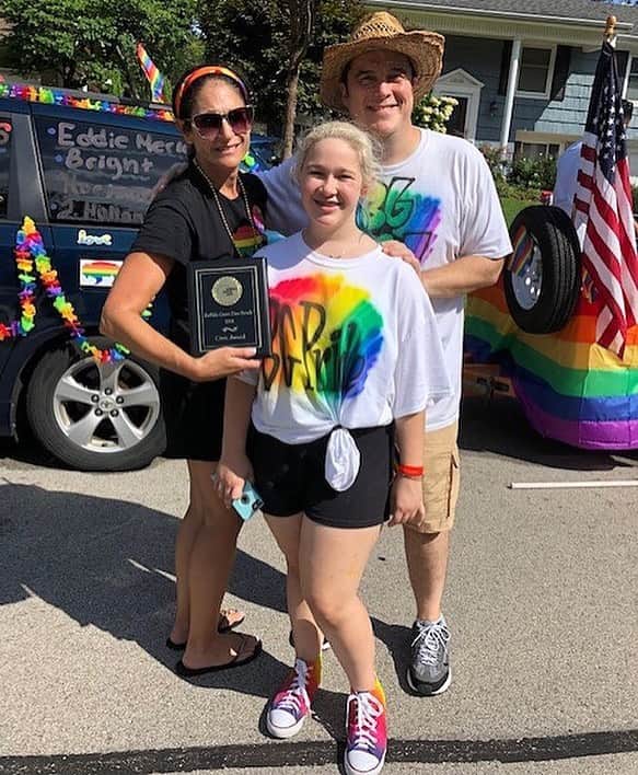 NBC Newsさんのインスタグラム写真 - (NBC NewsInstagram)「After going to her first #pride parade last year, Molly Pinta, 13, decided she wanted to start an LGBTQ pride event in her #Illinois hometown. So she got to work, and now that dream is becoming a reality. . With the help of her parents, Molly raised over $40,000 to host the inaugural Buffalo Grove Family-Friendly Pride Parade, which takes place Sunday. "This parade really is important because of all the kids who don't have supportive homes, and they need to get it somewhere, and this is where they can get it," Molly said. Read more at the link in our bio. . 📷 Courtesy Carolyn Pinta #pride50」6月2日 3時38分 - nbcnews