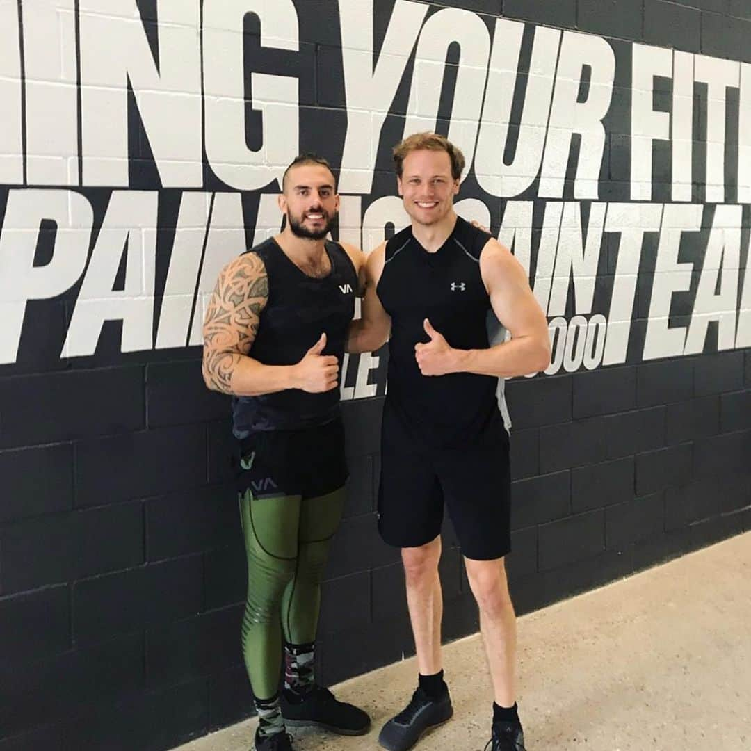 サム・ヒューアンさんのインスタグラム写真 - (サム・ヒューアンInstagram)「Great sweat session with my LA SA brother @reign_train ! Love your new home bud, good to be back in the pound. #smashcity @dogpound」6月2日 3時43分 - samheughan