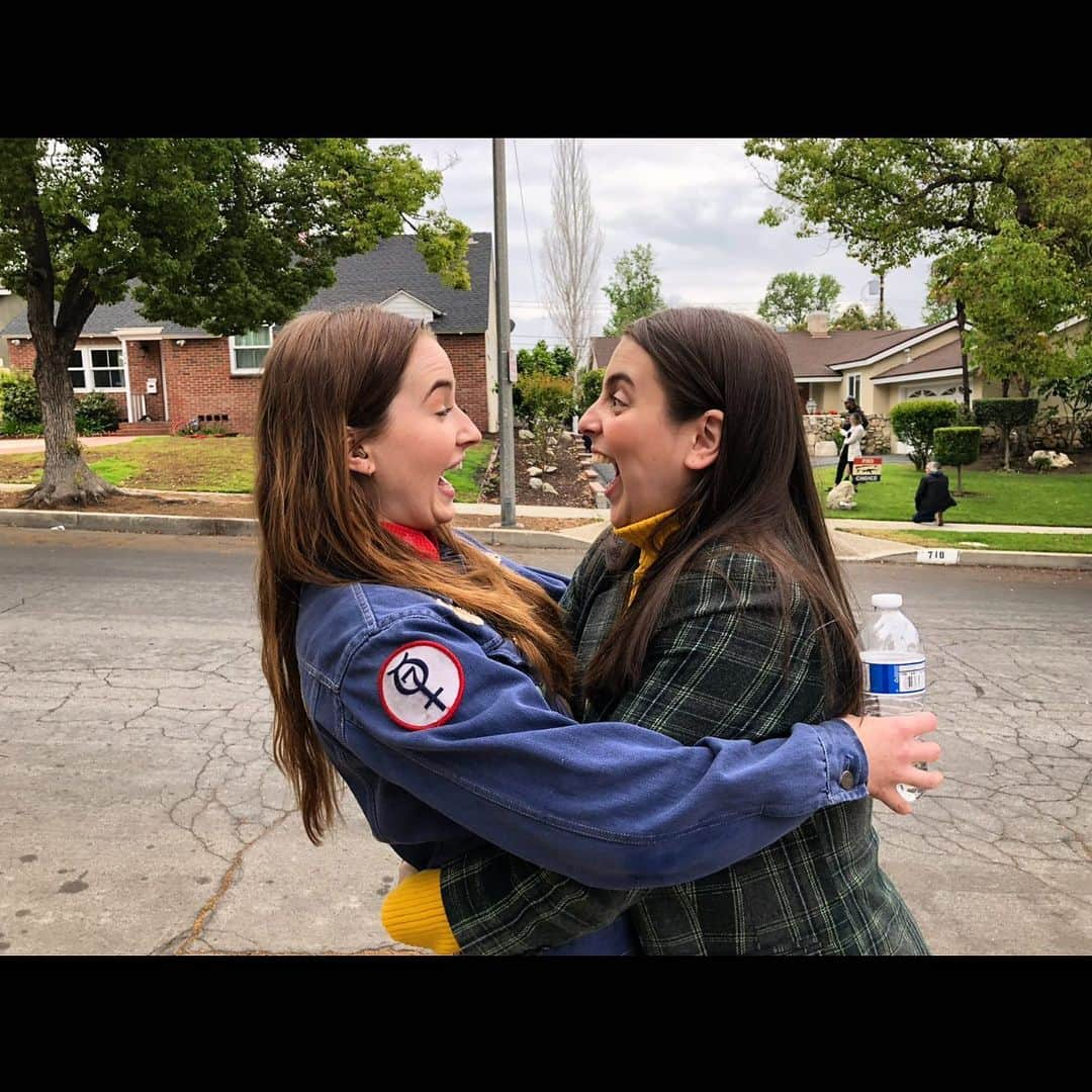 オリヴィア・ワイルドさんのインスタグラム写真 - (オリヴィア・ワイルドInstagram)「Your faces when you see @booksmart with your best friend 🐼🐼 #getthere」6月2日 3時58分 - oliviawilde