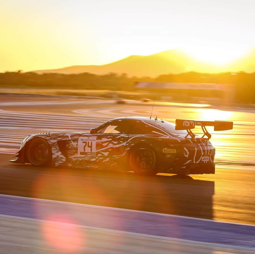 Mercedes AMGさんのインスタグラム写真 - (Mercedes AMGInstagram)「Racing day and night at iconic #circuitpaulricard. Our #MercedesAMG GT3s take two class victories at #BlancpainGT series. Well done!  #MercedesAMGMotorsport #AMGGT3 #Mercedes #AMG #BlancpainGT #circuitpaulricard」6月2日 9時28分 - mercedesamg