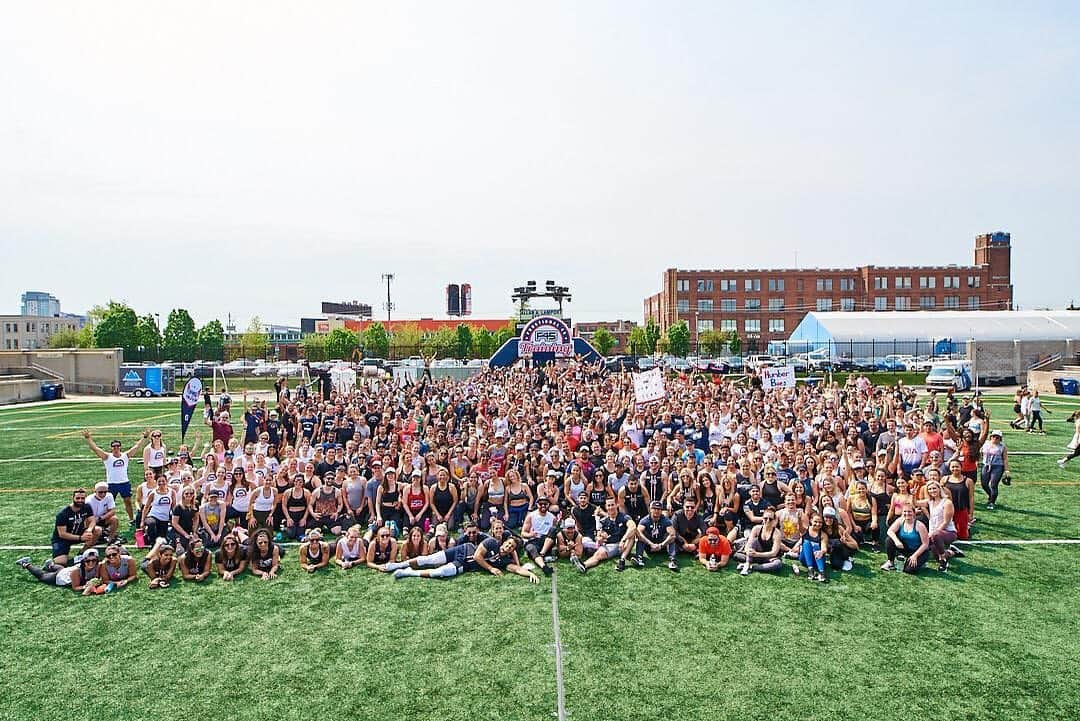 マーク・ウォールバーグさんのインスタグラム写真 - (マーク・ウォールバーグInstagram)「Thank you Toronto for being an amazing host and making this event special. Appreciate all of you for the support- let’s keep up the amazing work! Shout out @max  @tie_domi @f45_training  #f45track #f45tracktoronto」6月2日 4時45分 - markwahlberg