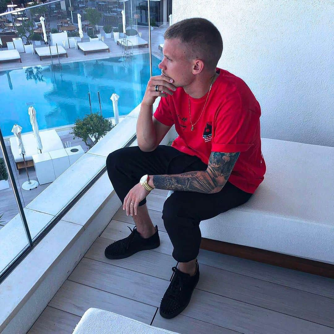 フィリップ・マックスさんのインスタグラム写真 - (フィリップ・マックスInstagram)「⚫️🔴 • • • #nobuibizabay #holidays #ibiza」6月2日 5時20分 - p.max31