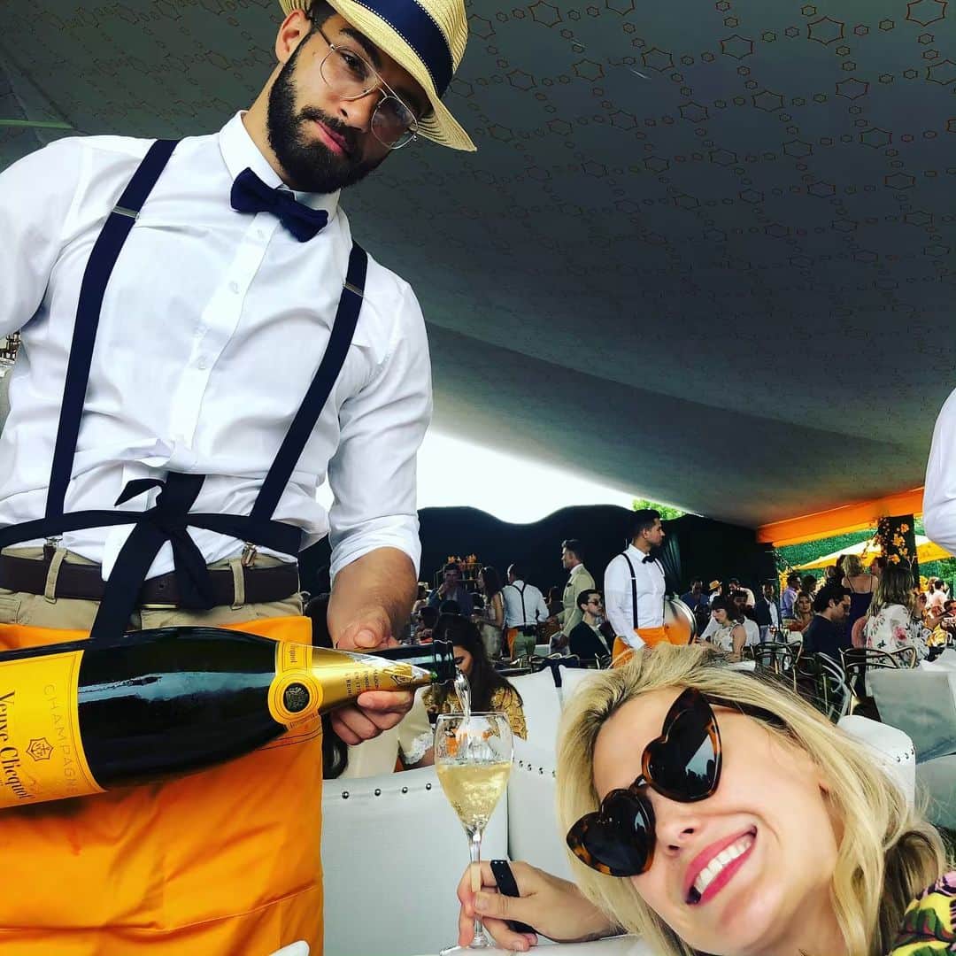アンドリュー・ラネルズさんのインスタグラム写真 - (アンドリュー・ラネルズInstagram)「Veuve Clicquot Polo Open... As always the best way to spend a Saturday. #champagneallday」6月2日 6時17分 - andrewrannells