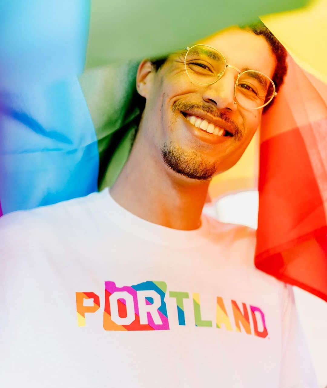 Portlandさんのインスタグラム写真 - (PortlandInstagram)「Local brand @portlandgear just launched their 4th annual PRIDE collection!! 🌈 Head to portlandgear.com (or link in bio) to grab your gear for this months PRIDE festival and parade!  #portland #pdx #portlandgear #portlandnw #pride #pridepdx」6月2日 6時22分 - portland
