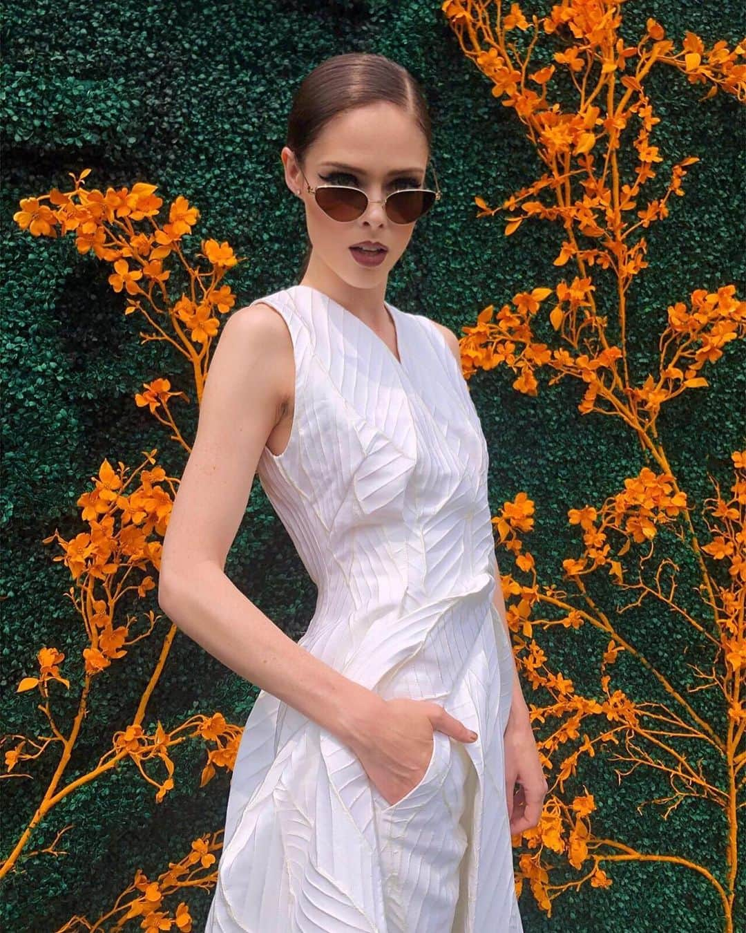 ココ・ロシャさんのインスタグラム写真 - (ココ・ロシャInstagram)「It’s not officially summer in New York until the @veuveclicquot  #VCPoloClassic! 🥂Wearing @cafawards winner @sidneigum and @cartier.」6月2日 6時28分 - cocorocha