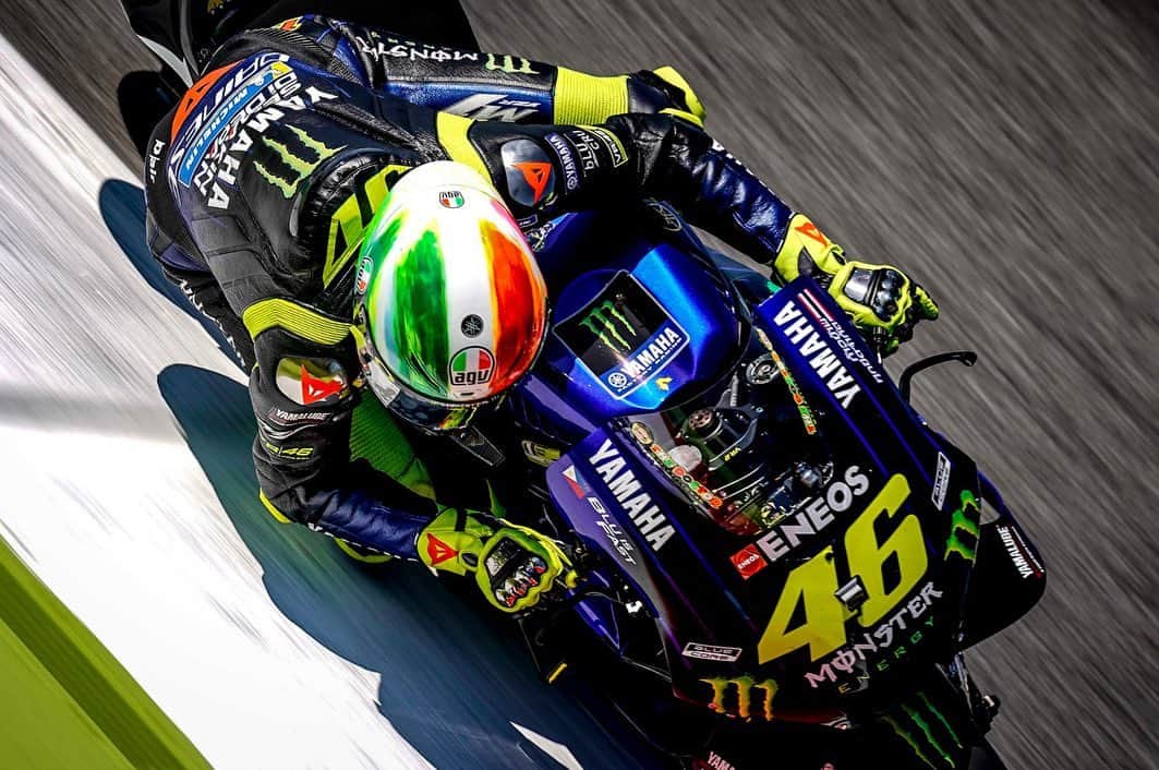 バレンティーノ・ロッシのインスタグラム：「Mugello Circuit,Italy Saturday,official practice 📸 @falex79 @calloalbanese」