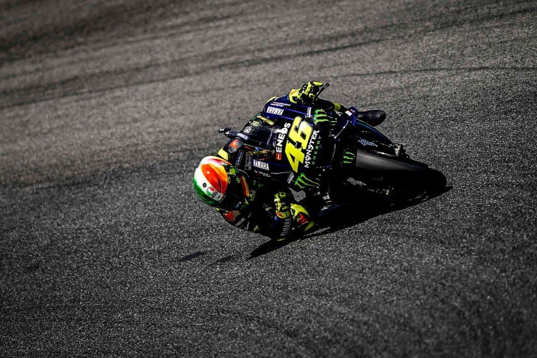 バレンティーノ・ロッシさんのインスタグラム写真 - (バレンティーノ・ロッシInstagram)「Mugello Circuit,Italy Saturday,official practice 📸 @gigisoldano @jesusrobledo @calloalbanese」6月2日 7時01分 - valeyellow46