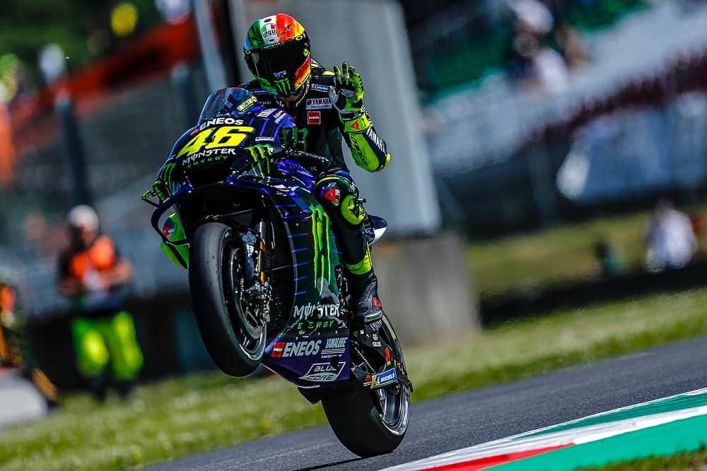 バレンティーノ・ロッシのインスタグラム：「Mugello Circuit,Italy Saturday,official practice 📸 @gigisoldano @jesusrobledo @calloalbanese」