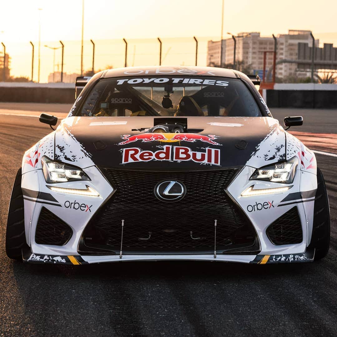 Lexus UKさんのインスタグラム写真 - (Lexus UKInstagram)「Producing 844hp from its supercharged V8, this drift car could be the most powerful #LexusRCF in the world.  #LexusPerformance #Automotive #Lexus #Drift #Drifting #ProDrift #CarsofInstagram #RedBull」6月2日 17時48分 - lexusuk