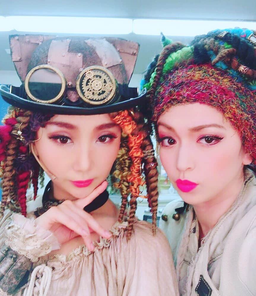 ダンドイ舞莉花のインスタグラム：「#リューン プレビュー公演2日目ありがとうございました！  いよいよ6月5日から東京公演スタート！  日本青年館ホールでお待ちしてますー！  #たたら #リューンガールズ #musical #tokyo #japan #fantasy」