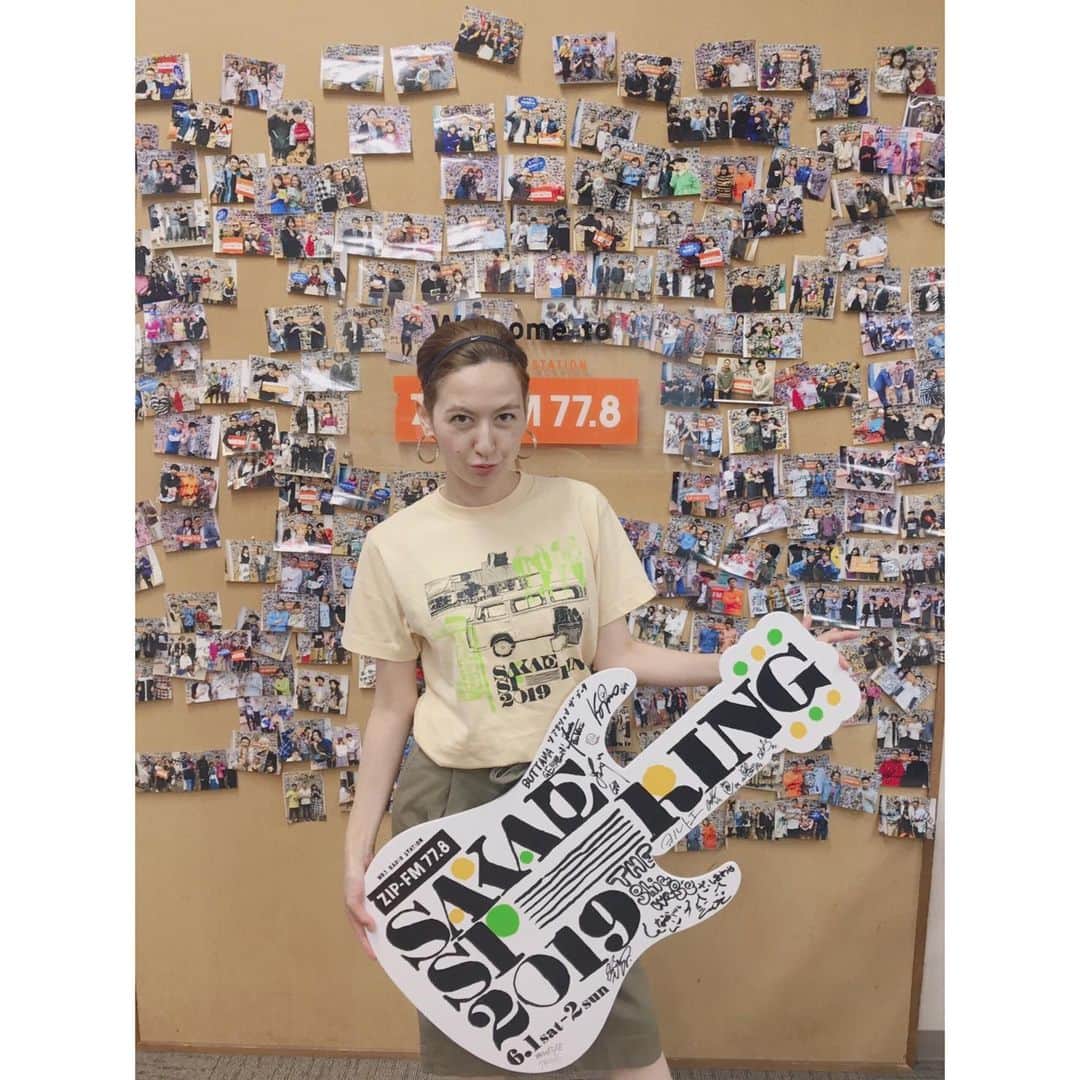 イレーネのインスタグラム：「Sakae Spring 2019 わたしにとって10年目のサカスプです🎉やっぱりフェスT着ないと始まらないですねー  ポーズは気にしなくて大丈夫ですはい  #zipfm #wakeywakey #サカスプ #サカスプ2019」