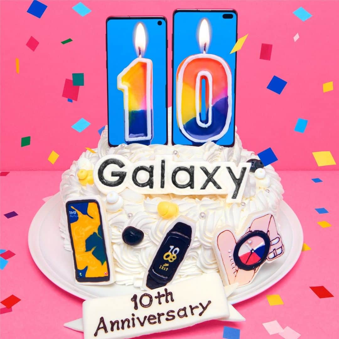 Galaxy Mobile Japanさんのインスタグラム写真 - (Galaxy Mobile JapanInstagram)「Galaxy Sシリーズの日本登場から10年🎉 ...ということで！お祝いの特製ケーキを作ってみました🎂 これからもGalaxyをよろしくお願いします💕 ・ ・ ・ #ギャラクシー #ケーキ #GalaxyS10 #GalaxyS10Plus #GalaxyBuds #GalaxyA30 #GalaxyFit #GalaxyWatchActive #anniversary #10thanniversary #cake #Galaxyカメラ部」6月2日 10時00分 - samsungjpn