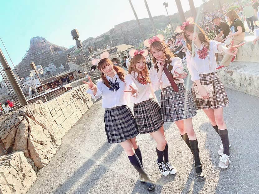 桜咲乃愛さんのインスタグラム写真 桜咲乃愛instagram 圧倒的放課後感 ディズニー ディズニーシー 制服ディズニー 制服 制服コーデ Disneysea おそろコーデ 放課後 6月2日 10時07分 Noasama1101