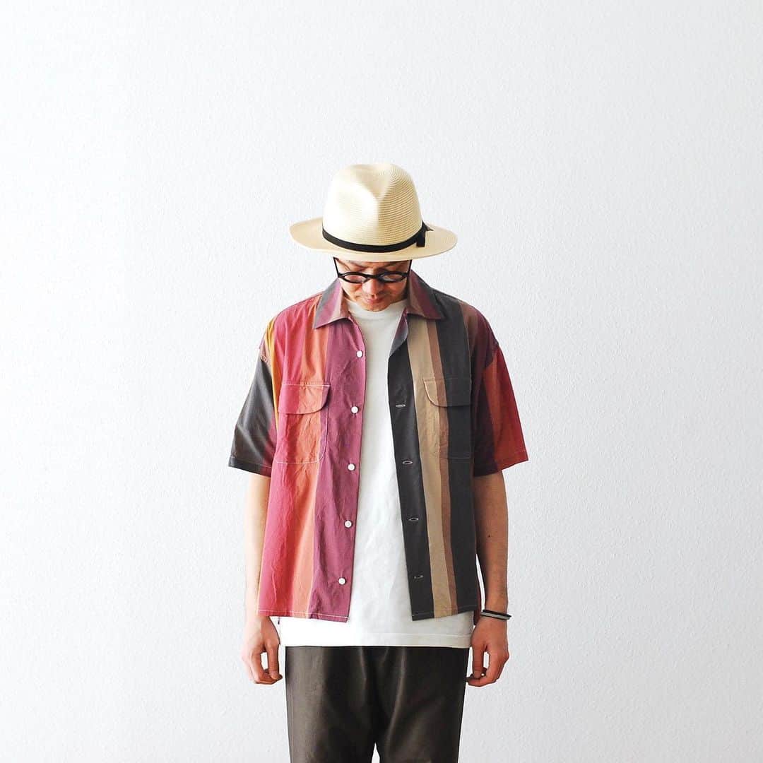 wonder_mountain_irieさんのインスタグラム写真 - (wonder_mountain_irieInstagram)「_ ts(s) / ティーエスエス(#ts_s) "Round Flap Pocket Baggy Shirt -Multicolor Irregular Stripe Viscise*Nylon Cloth-" ￥28,080- _ 〈online store / @digital_mountain〉 http://www.digital-mountain.net/shopdetail/000000009411/ _ 【オンラインストア#DigitalMountain へのご注文】 *24時間受付 *15時までのご注文で即日発送 *1万円以上ご購入で送料無料 tel：084-973-8204 _ We can send your order overseas. Accepted payment method is by PayPal or credit card only. (AMEX is not accepted)  Ordering procedure details can be found here. >>http://www.digital-mountain.net/html/page56.html _ 本店：#WonderMountain  blog>> http://wm.digital-mountain.info _ 〒720-0044  広島県福山市笠岡町4-18  JR 「#福山駅」より徒歩10分 (12:00 - 19:00 水曜定休) #ワンダーマウンテン #japan #hiroshima #福山 #福山市 #尾道 #倉敷 #鞆の浦 近く _ 系列店：@hacbywondermountain _」6月2日 10時12分 - wonder_mountain_