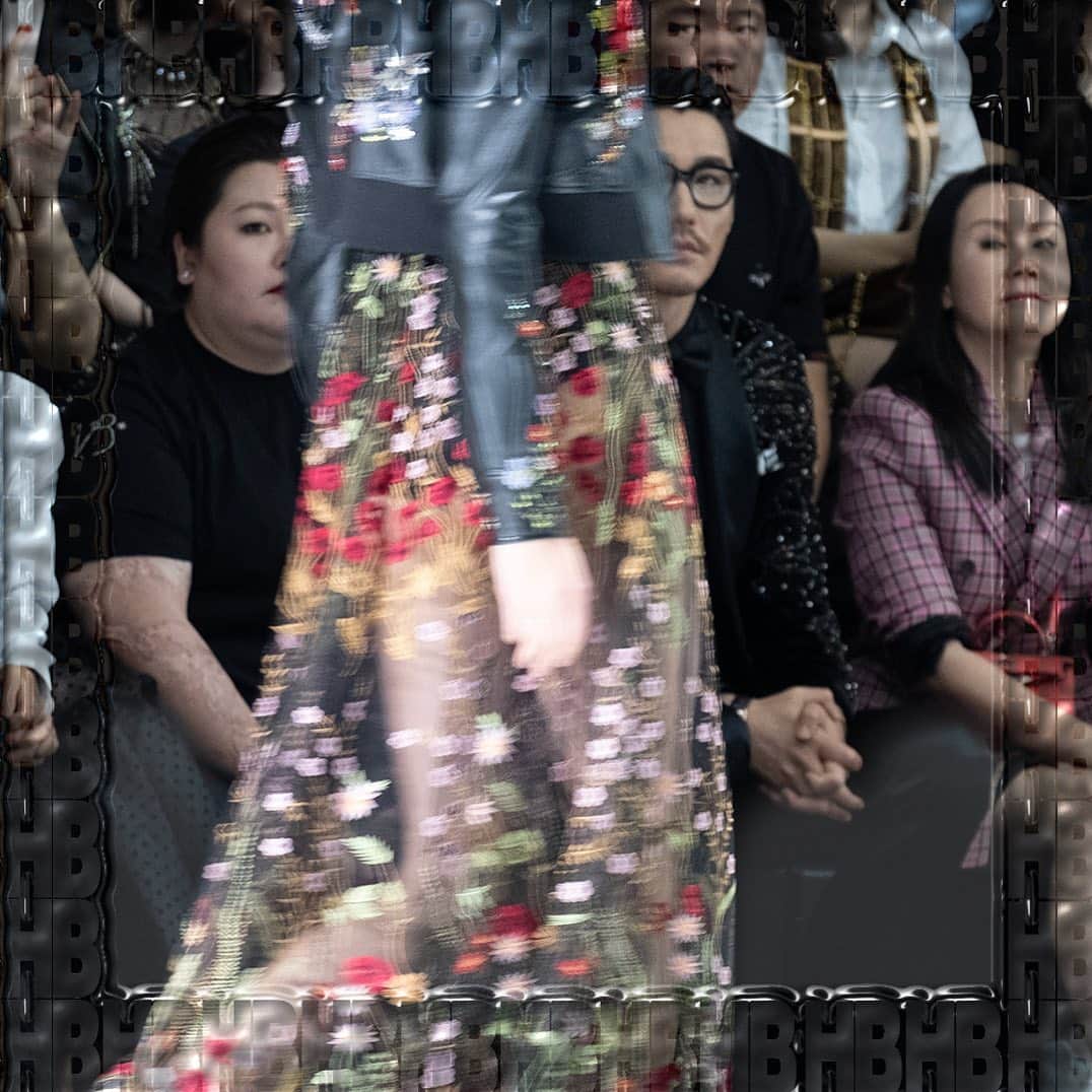 フー・ビンのインスタグラム：「A very well done runway from LIMIL. So glad to see more and more Chinese designers who can create lineups of fabulous collection that are competent in an international level. Keep it going!  #hubing #lifestyle #limil #runway #fashionshow  #designer # #luxurylifestyle #후빙#胡兵 #フービン #胡兵时尚观点 #胡兵全球Go  #fashiontrip #fashion #fashionicon #fashionindustry #gentlemen #chinesegentlemen #actor #chineseactor #chinesemodel #asianactor #style #styleman #menswear #mensstyle」