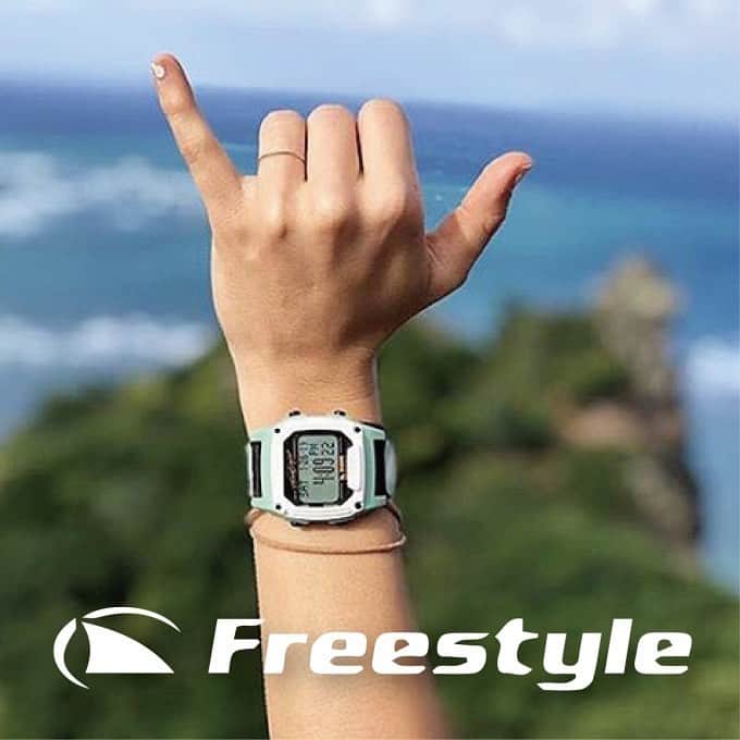 TiCTACさんのインスタグラム写真 - (TiCTACInstagram)「「Freestyle」¥9,000+tax 薄着のシーズンは手元コーデがおしゃれのポイント。差し色に効果的な色遣い、軽く防水性の高い夏用の腕時計、タウンユースからバカンスまで活躍してくれそうです☺︎ #freestylewatches  #freestylewatch #フリースタイル #シャーク #shark #sharks  #サーフスタイル #サーフィンライフ #pairwatch  #ペアウォッチ #watch #時計 #腕時計 #ビーチスタイル #リゾートスタイル #夏コーデ #サーファーコーデ #サーファースタイル  #ビーチコーデ #サーフスタイル #サーフィン女子 #ビーチガール #バカンスコーデ #休日スタイル #サーフィンライフ #チックタック静岡パルコ店  #チックタックららぽーと磐田店 #手元コーデ  #手元くら部  #手元倶楽部 #おしゃれな人は手元がすてき #腕時計コーデ」6月2日 11時23分 - tictac_press