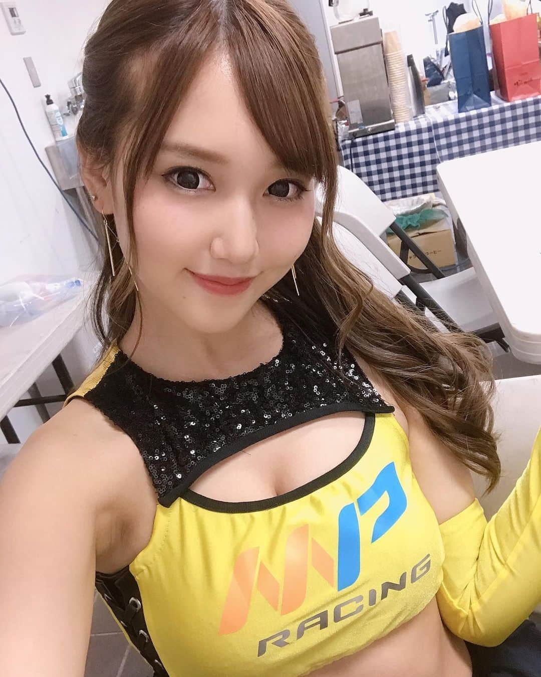 今井みどりさんのインスタグラム写真 - (今井みどりInstagram)「MPエンジェルの夏コス☺️💛 ST-Xクラス 9号車 MPRacingの応援よろしくお願いします✨✨」6月2日 11時42分 - imaimidori