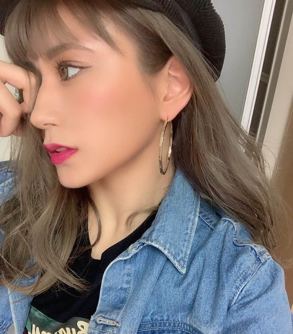 照井和希さんのインスタグラム写真 - (照井和希Instagram)「New #hairstyle ♥️💄 @ashera826」6月2日 12時21分 - kazu24ki