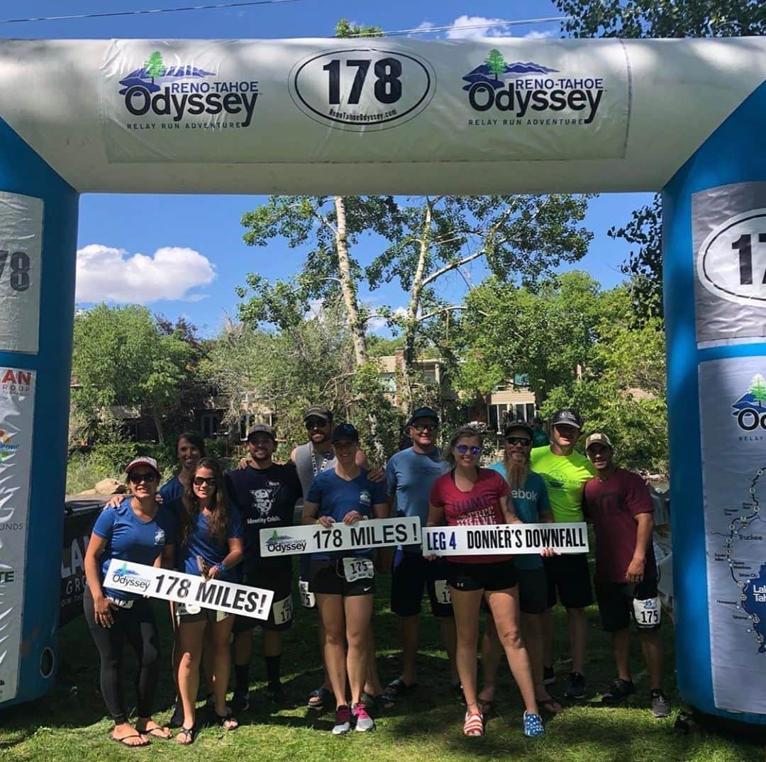 ジェイコブ・ダルトンのインスタグラム：「178 miles between all of us! What an awesome team and what an awesome 2 days of running. 2 hrs of sleep and too many miles but well worth it! Big shout out to our entire team! You guys killed it!  #renotahoeodyssey #rto」