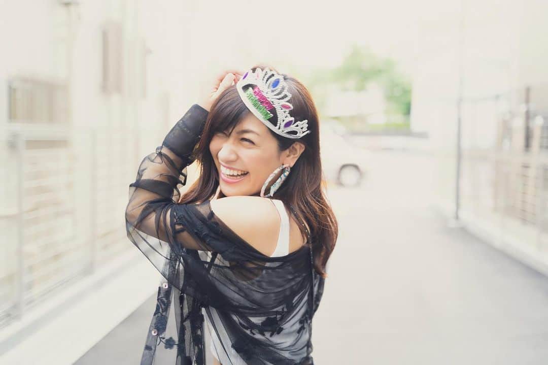 片桐舞子さんのインスタグラム写真 - (片桐舞子Instagram)「Princessにしてもらった👸✨ . 改めて、誕生日のお祝い皆様ありがとう!! コメントもPostも、私からの❤️は「見てるよ、ありがとう」の気持ちなので、みんなも受け取ってくれてたら嬉しいです😘 . ❤️❤️❤️❤️❤️」6月2日 12時29分 - mays_maiko