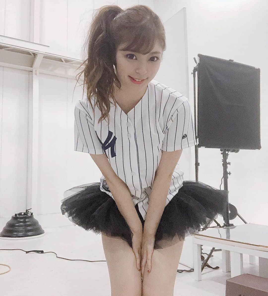 原満莉菜さんのインスタグラム写真 - (原満莉菜Instagram)「野球ユニフォーム👕⚾︎❤️ ． #グラビアアイドル #グラドル #レースクイーン #RQ #芹沢まりな #芹ちゃん #撮影 #作品撮り #gravure #idol #japanesegirl #野球女子 #ユニフォーム #ユニフォーム女子 #instapic #instagood #instafoto #selfe」6月2日 12時36分 - marina_serizawa