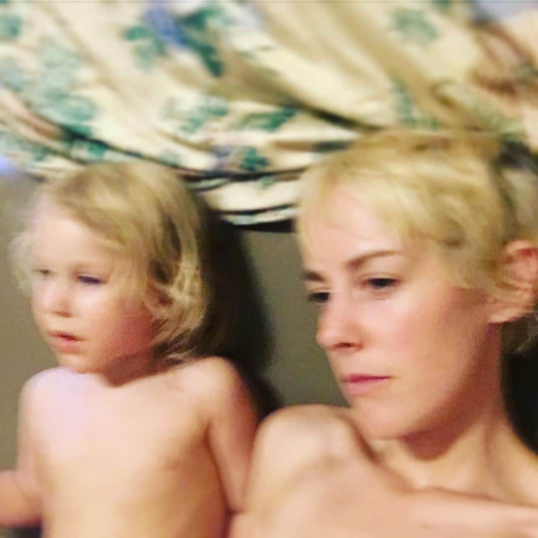 ジェナ・マローンさんのインスタグラム写真 - (ジェナ・マローンInstagram)「Naked cucumbers on a hot Louisiana afternoon with space cartoons // hoping for Kodachrome but letting that digital blur be sweet enough //」6月2日 13時07分 - jenamalone