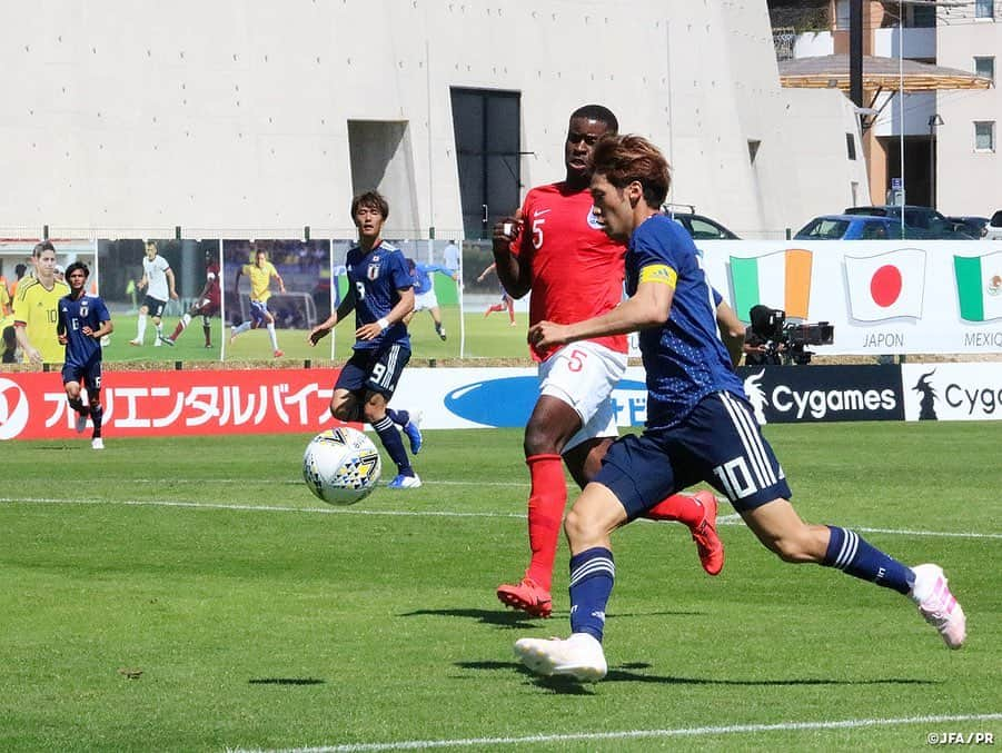 日本サッカー協会さんのインスタグラム写真 - (日本サッカー協会Instagram)「📸Match Photos U-22日本代表は現地時間6月1日(土)、フランスで行われている第47回トゥーロン国際大会の初戦でU-20イングランド代表と対戦しました。前半から相手を圧倒していたU-22日本代表でしたが、1点を先制される苦しい展開になります。それでも、後半に2ゴールを奪って逆転すると、終盤の相手の猛攻にも耐え抜き、白星スタートを切りました。 ・ GK 1 #オビパウエルオビンナ DF 2 #古賀太陽 DF 3 #椎橋慧也 DF 5 #大南拓磨 DF 15 #岡崎慎 MF 4 #田中碧 MF 6 #長沼洋一 MF 7 #伊藤達哉 → 89' MF 13 #岩崎悠人 MF 10 #神谷優太 MF 19 #舩木翔 FW 9 #小川航基 ・ #横内昭展 監督代行 ・ 🏆第47回トゥーロン国際大会 2019 6/1 2-1 イングランド🏴󠁧󠁢󠁥󠁮󠁧󠁿 6/4 vs チリ🇨🇱 6/8 vs ポルトガル🇵🇹 ・ #daihyo #jfa」6月2日 14時20分 - japanfootballassociation