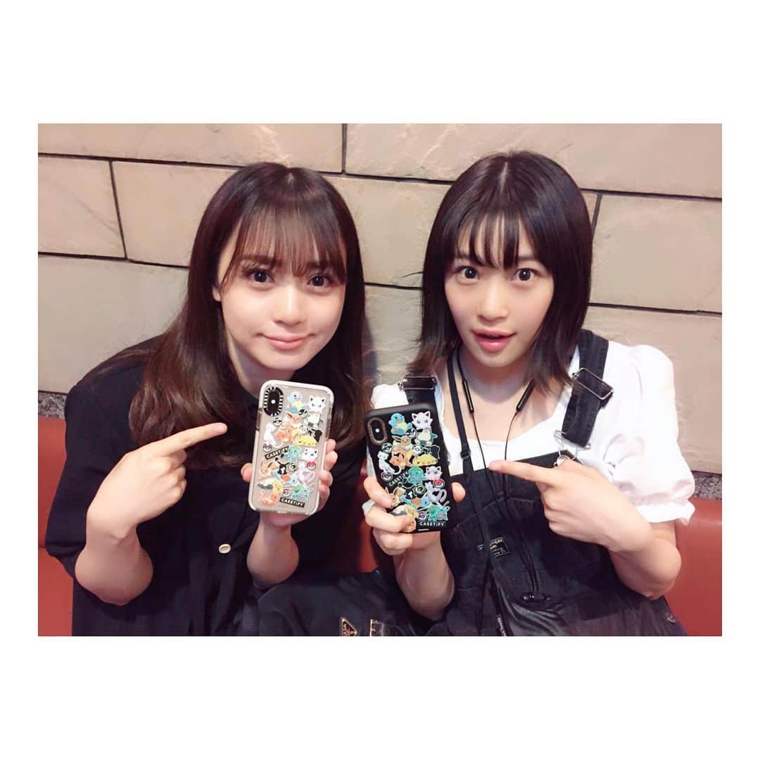 加村真美のインスタグラム：「まこっちゃんとスマホケース色違い💓💓💓💓💓💓」