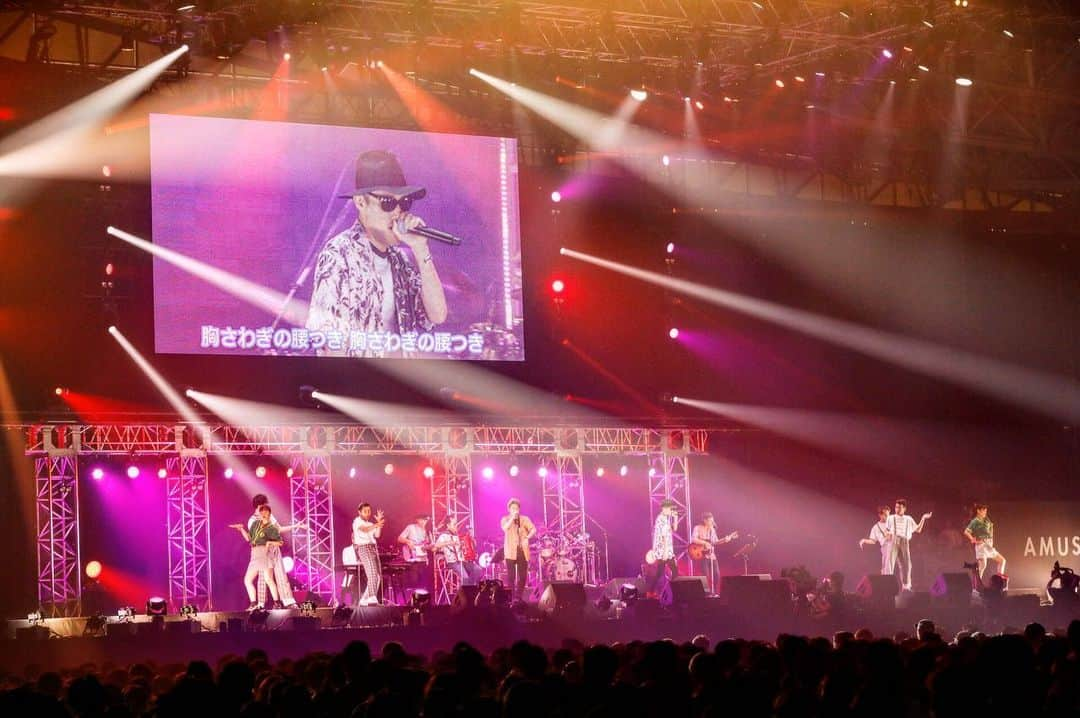 FLOWさんのインスタグラム写真 - (FLOWInstagram)「2019.06.01 Amuse Fes in MAKUHARI 2019 〜恋とか愛とか〜 🔥マルシャショーラSpecial band 「勝手にシンドバット」 FLOW×s**t kingz  photo by 石原汰一  #LIVEPHOTO #FLOW #Perfume #ポルノグラフィティ #flumpool #高橋優 #WEAVER #Rihwa #藤原さくら #SkoopOnSomebody #stkgz #辻村有記 #山出愛子 #エドサリ #BEGIN」6月2日 14時52分 - flow_official_japan