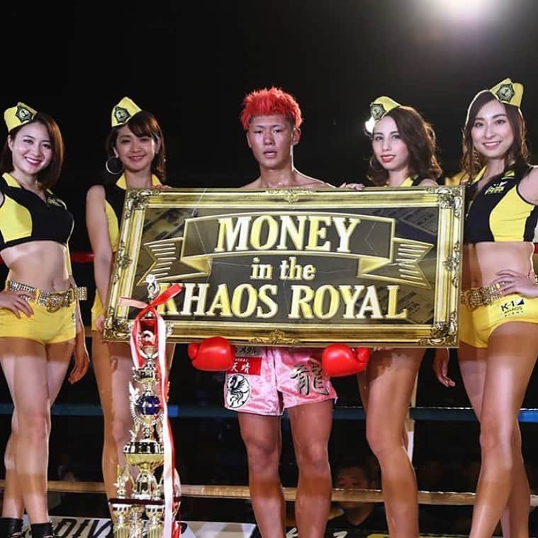 チャベス愛さんのインスタグラム写真 - (チャベス愛Instagram)「龍華選手おめでとうございます㊗️🍾🎉 MONEY in the KHAOS ROYAL #k1 #KHAOS」6月2日 15時24分 - ai_officialx