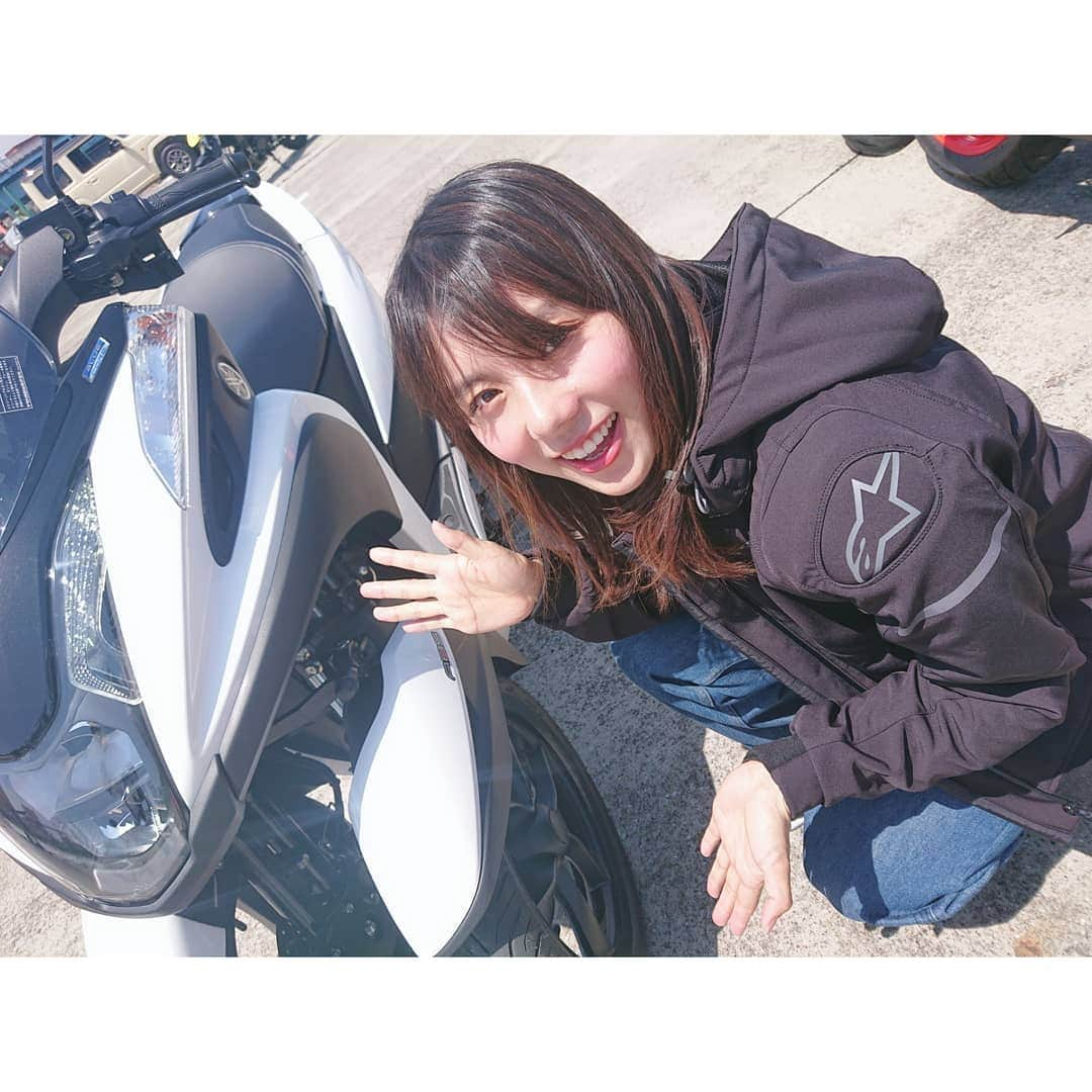 小野木里奈さんのインスタグラム写真 - (小野木里奈Instagram)「_ この時とってもまぶしかった✨☀️ . YAMAHA(ヤマハ) トリシティ . すごく乗りやすいし、ハンドルで操作というより傾けて操作する感覚！ これは乗りやすいぞ～🤗 . . . . #bikelife #bikemagazine #bikelove #bike_japan #bikegirl #bikerlifestyle #bikestagram #motorcycle #motogirl #yamaha #yamahabike #yamahatricity155 #tricity #tricity155 #バイク好きな人と繋がりたい #バイク女子 #バイク試乗会 #バイクのある風景 #バイクのある風景 #バイク好き #バイク好き女子 #バイクスタグラム #ヤマハトリシティ #ヤマハバイク #ヤマハ」6月2日 15時38分 - rina_onogi