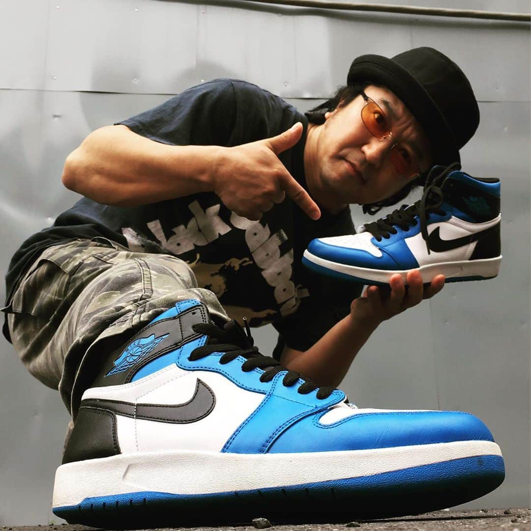 人間椅子さんのインスタグラム写真 - (人間椅子Instagram)「本日の撮影終了！#キモ撮り#airjordan1HighTheReturn  #エアジョーダン1ハイザリターン #airjordan #エアジョーダンコレクション #スニーカー大好き #airjordan1.5 #スニーカーコレクター #スニーカーおじさん #kimodori #12回目 #本人ノリノリ #オシャレは足元から #ノブスニーカー #ジョーダン好き #スニーカー集め #撮影用 #未使用 ##まだまだあります #ナカジマノブ」6月2日 15時55分 - ningen_isu