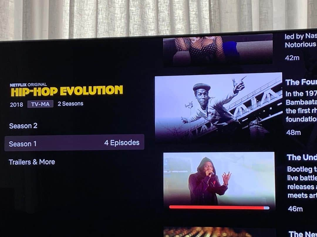 レスリー・ジョーンズさんのインスタグラム写真 - (レスリー・ジョーンズInstagram)「‪Yo like one of the best documentaries I’ve seen on hip hop!!! Hip Hop Revolution @netflix they covered so much!! ‬」6月2日 16時09分 - lesdogggg