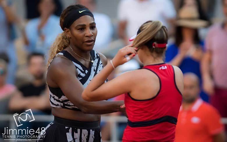 ソフィア・ケニンのインスタグラム：「An honor to share the court with you @serenawilliams !  See you next week @rolandgarros  My emotions said it all yesterday.. From the bottom of my heart, I can’t thank you enough for yesterday ❤️ This means everything, and the world to me 🥰」