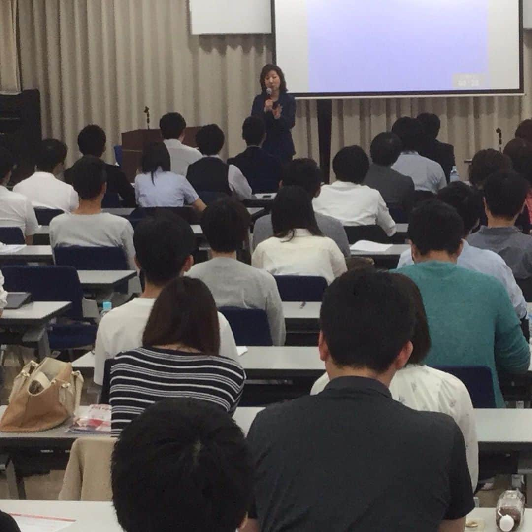 野田聖子さんのインスタグラム写真 - (野田聖子Instagram)「NPO全国在宅リハビリテーションを考える会 東海地区ブロック会に出席し、 「今後のリハビリテーションに期待すること」の演題でお話しをさせて頂きました。皆さん、熱心にお聴き頂きました。ありがとうございました。  #野田聖子 #リハビリテーション」6月2日 16時56分 - seiko.noda